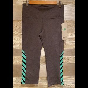 Alo Yoga Capri Leggings